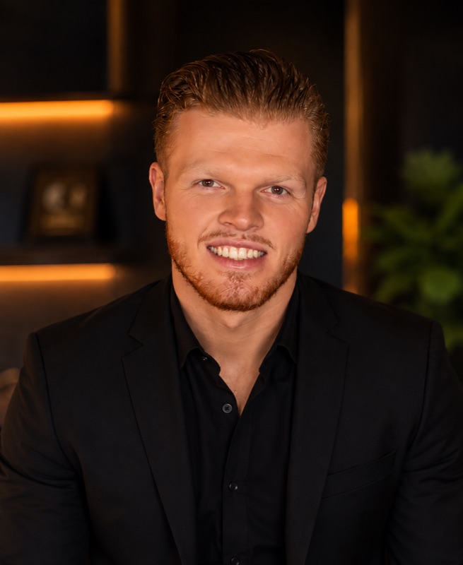 Damian Schneider